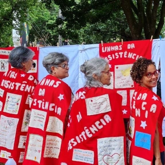 Presença nas ruas e na história